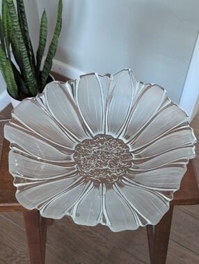 Mikasa 17" Sunflower Glass Bowl